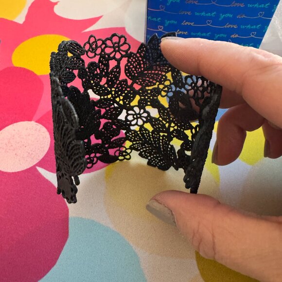NEW Stella And Dot Celestial Lace Cuff- Limited Edition Black - Picture 2 of 4